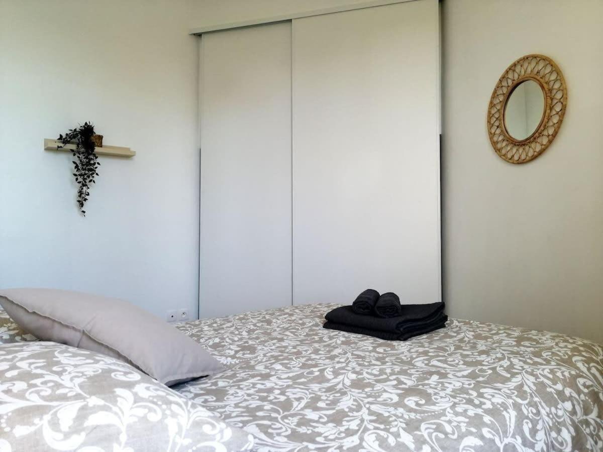 Neuilly Sweet Home - Proche Paris Disney Buitenkant foto